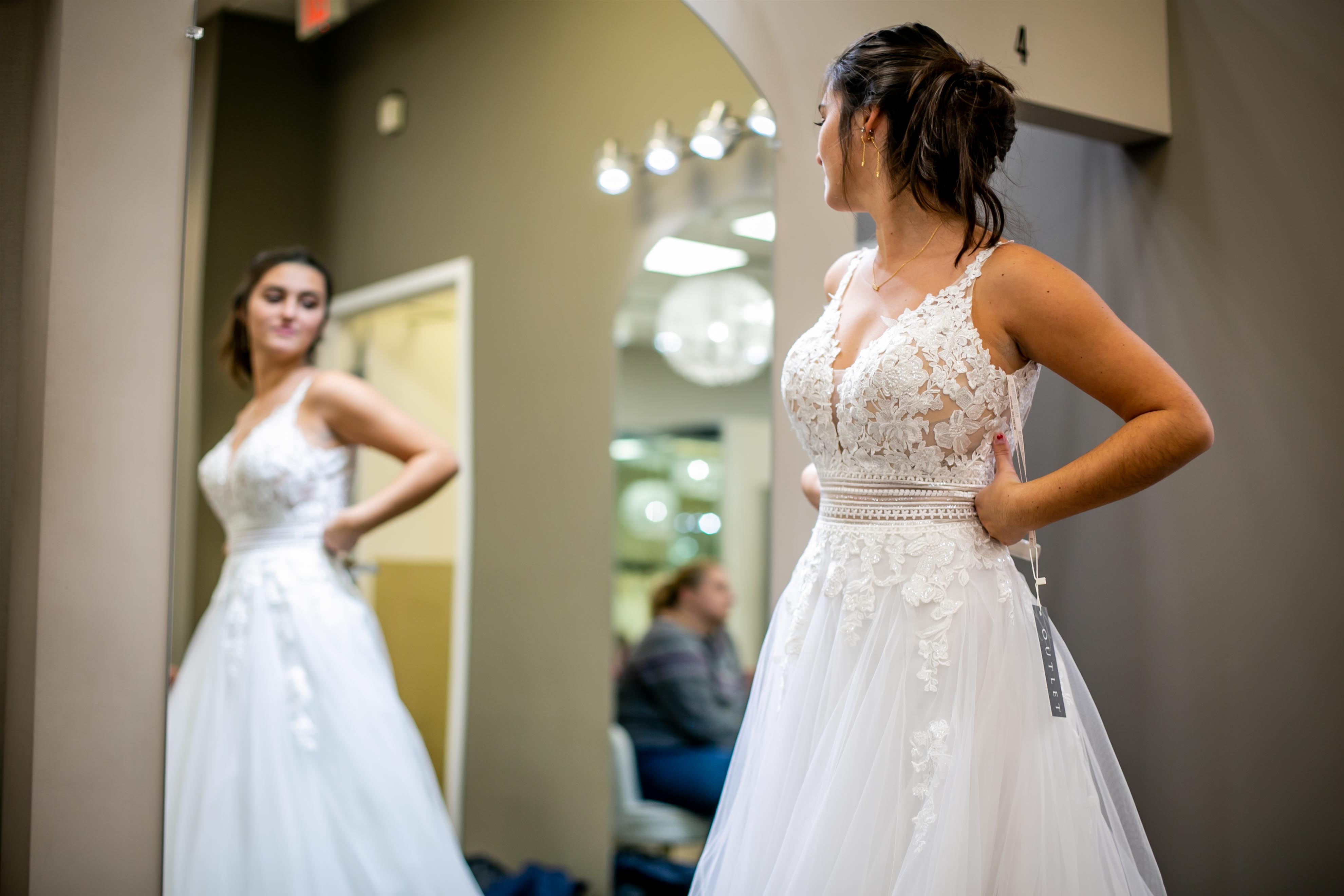 beckers bridal outlet